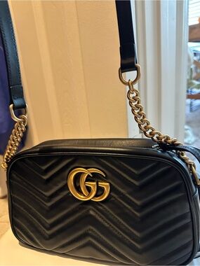 Gucci Black Chevron Quilted Leather Camera Bag with Gold GG AUTHENTIC !!!